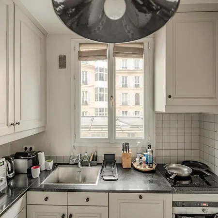 Apartment Ac 3bds With Arc De Triomphe View & Terrace *